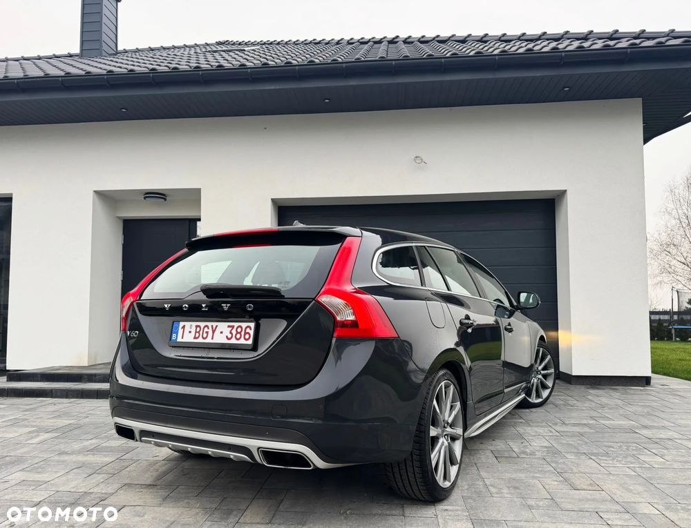 Volvo V60 D4 Geartronic Summum - 4