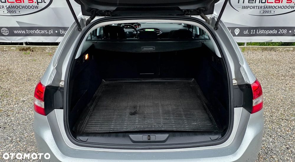 Peugeot 308 BlueHDi 120 EAT6 Stop & Start Allure - 24