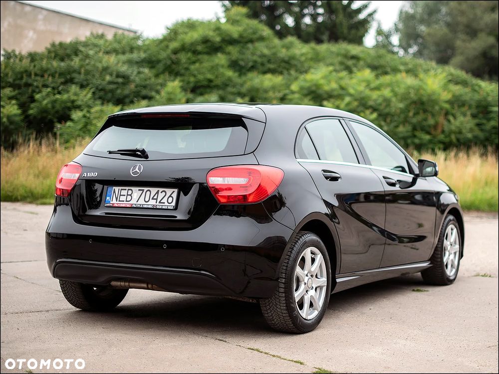 Mercedes-Benz Klasa A 180 (BlueEFFICIENCY) Urban - 9