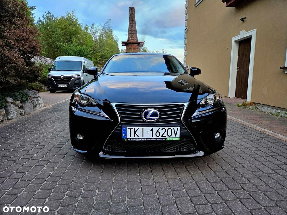 Lexus IS - 2