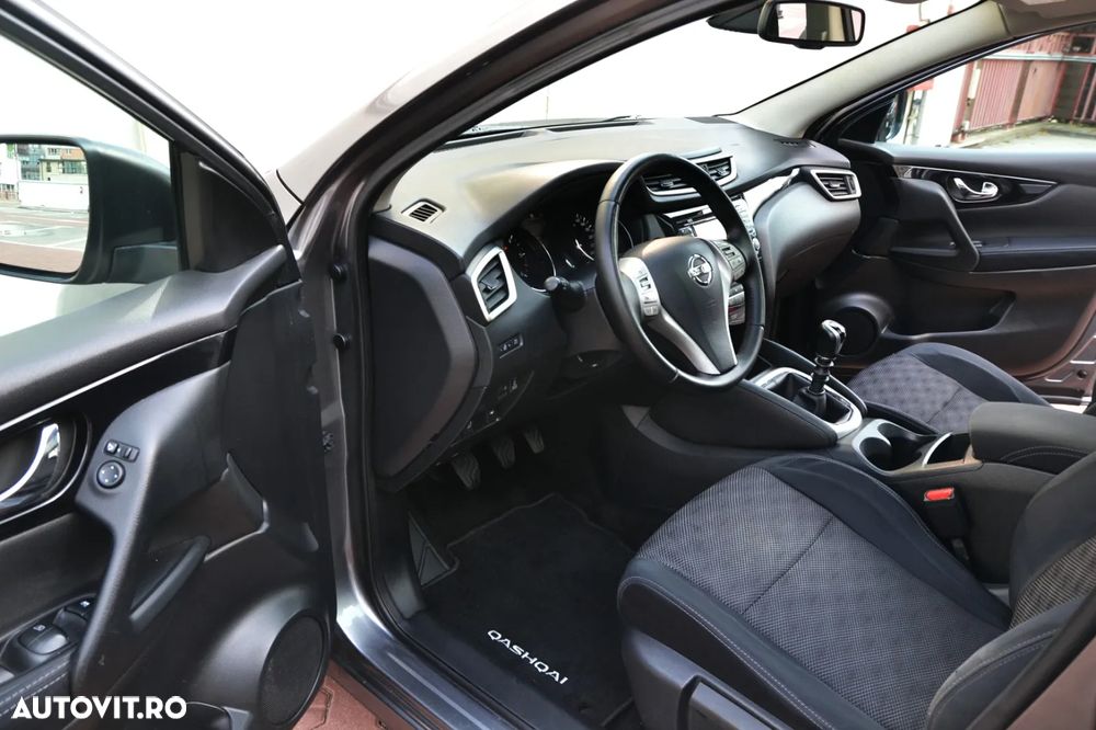 Nissan Qashqai 1.5 DCI TEKNA - 11