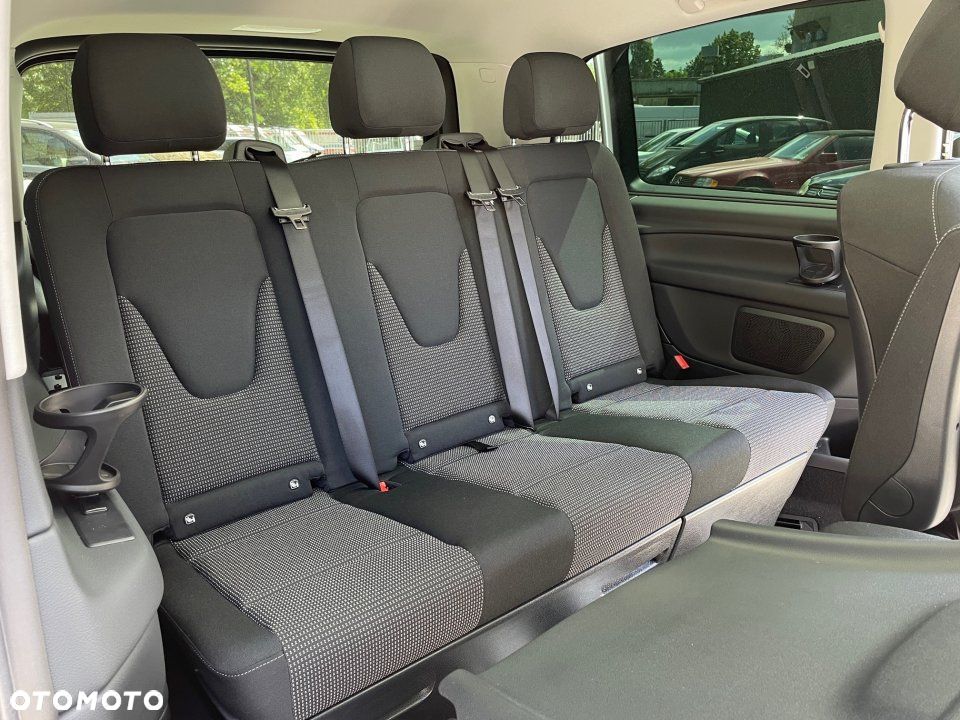 Mercedes-Benz Klasa V - 11