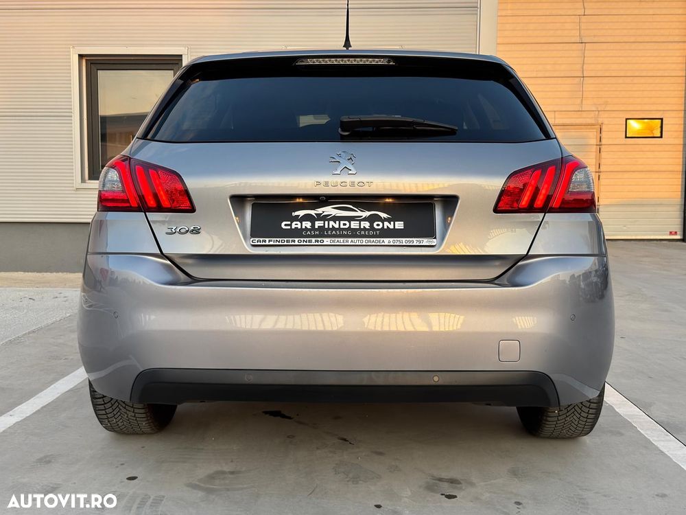 Peugeot 308 1.2L PureTech 130 S&S EAT8 Allure - 28