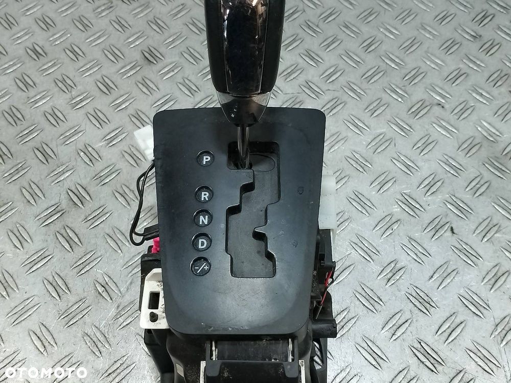 LEWAREK ZMIANY BIEGÓW CHRYSLER 200 (JS) 05273244 3.6 V6 - 1