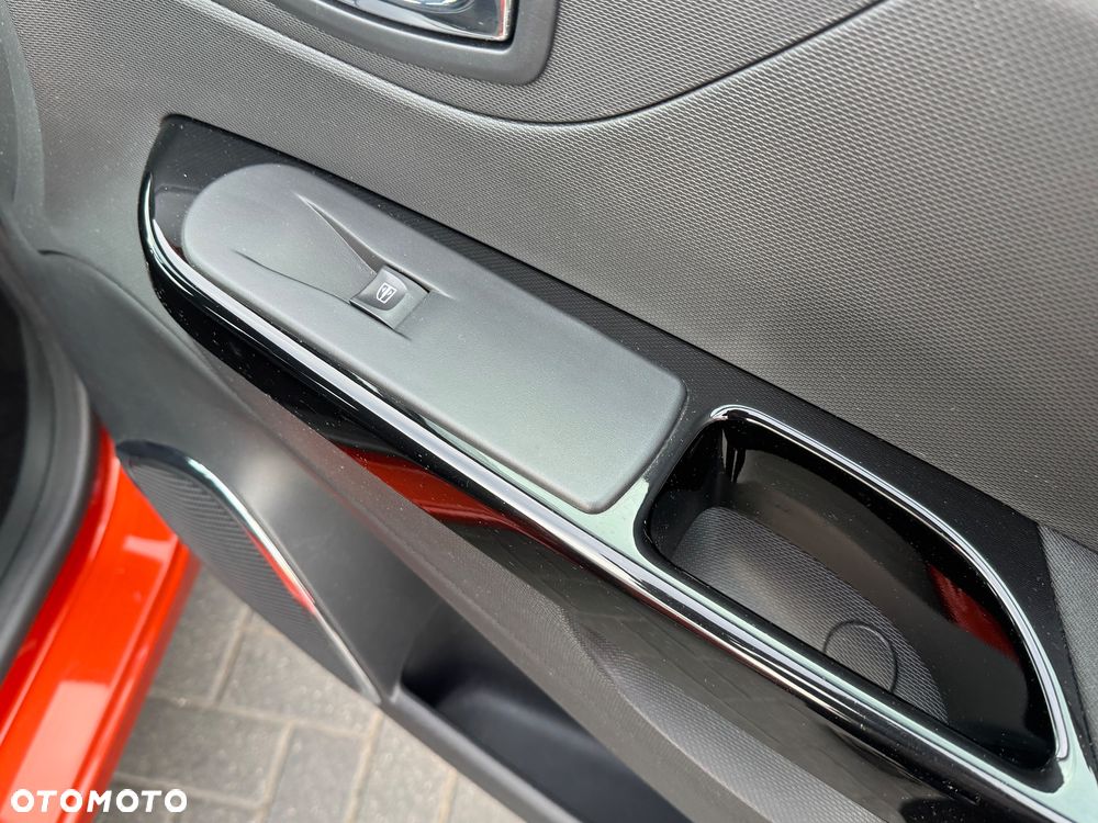 Renault Captur - 25