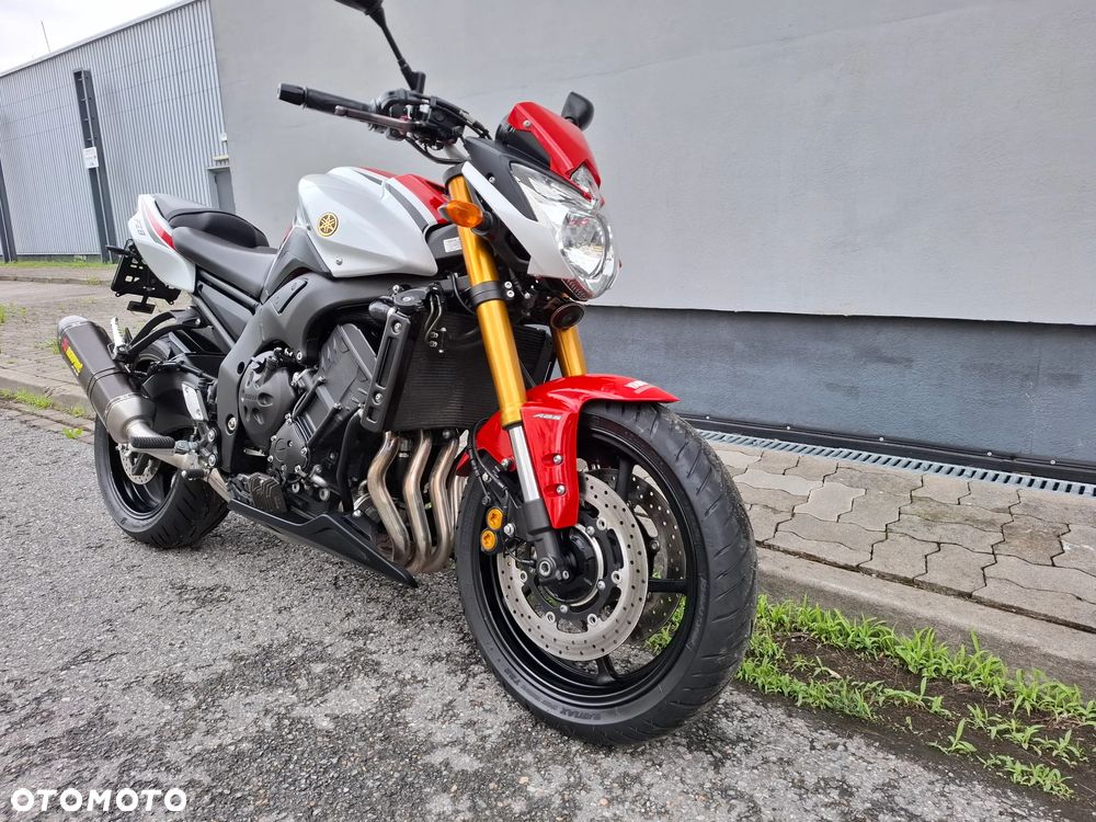 Yamaha FZ8 - 7