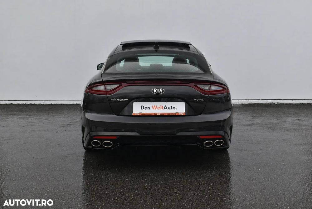 Kia Stinger 2.0 T-GDI RWD GT Line - 10