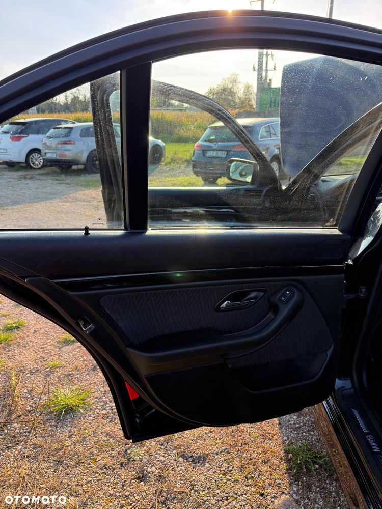 BMW Seria 5 525i - 20