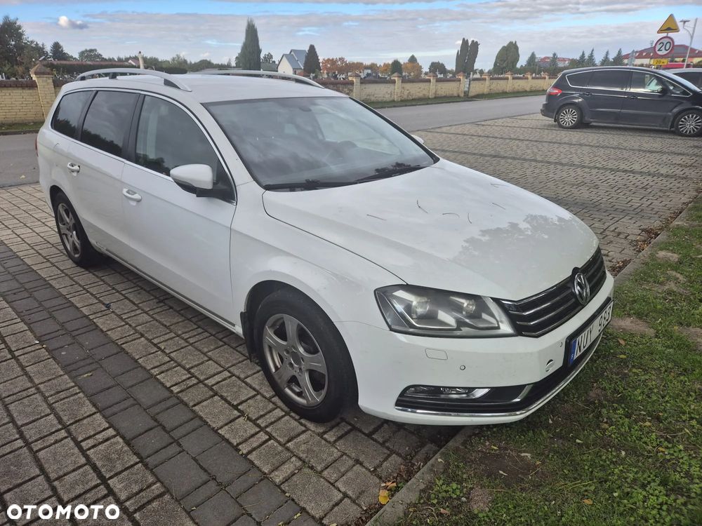 Volkswagen Passat Variant 2.0 Blue TDI SCR Highline - 3