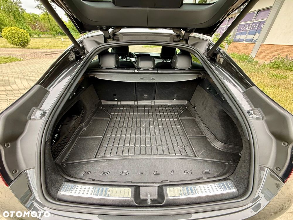 Mercedes-Benz GLC - 27