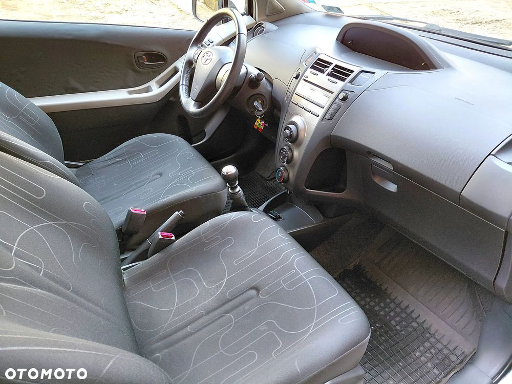 Toyota Yaris 1.33 Luna - 13
