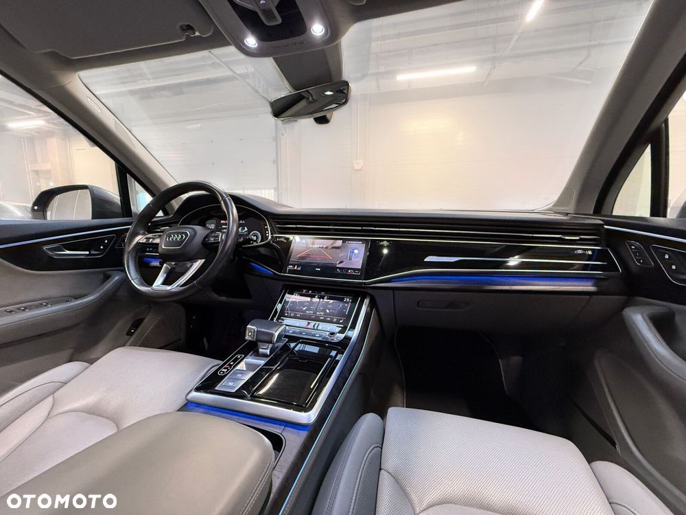 Audi Q7 - 30