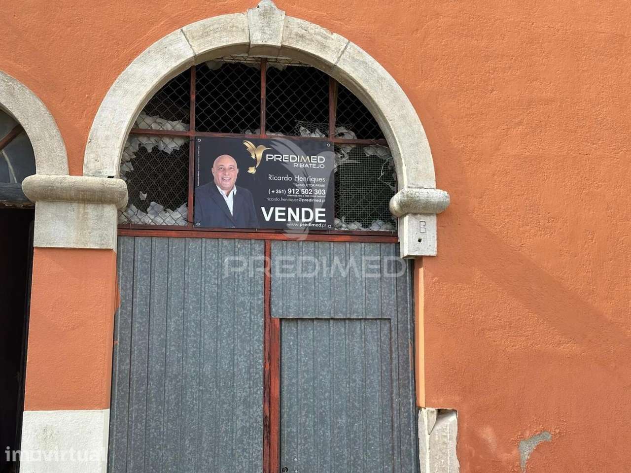 Prédio para Recuperar - Grande imagem: 4/13