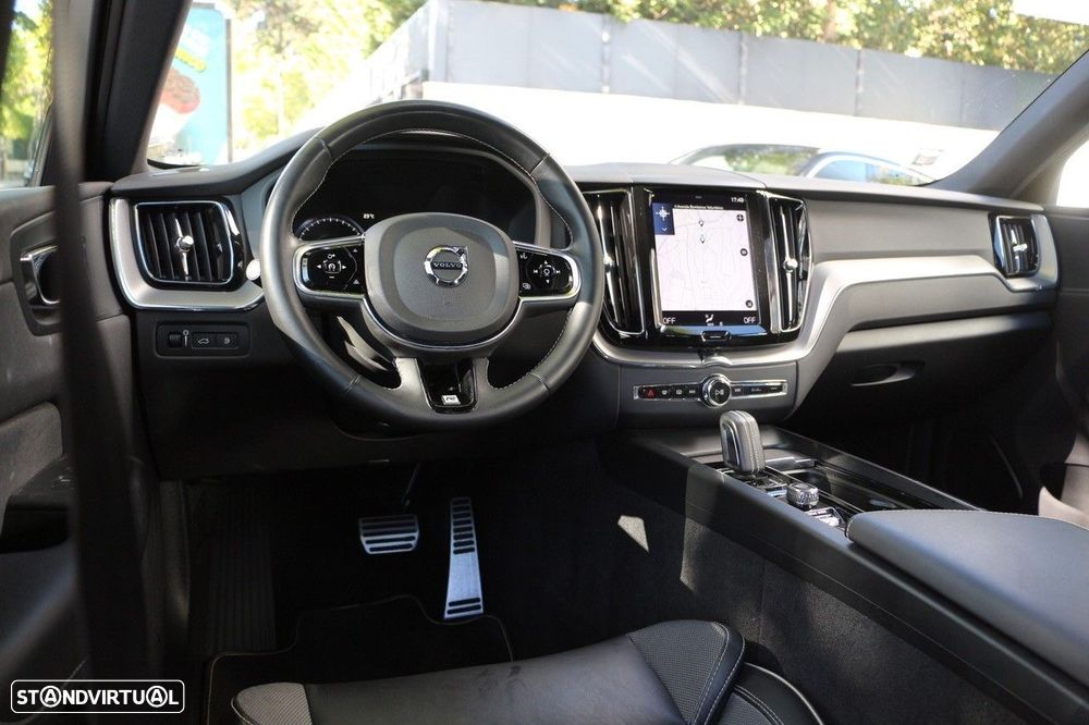 Volvo XC 60 2.0 T8 PHEV R-Design AWD - 20