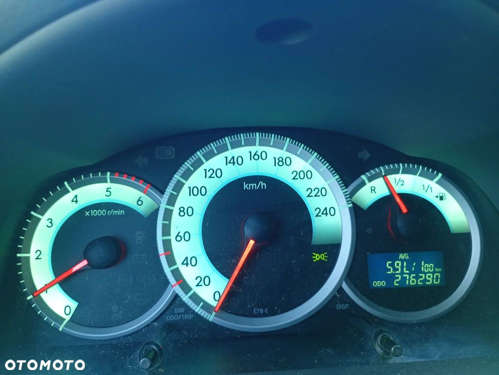 Toyota Corolla Verso 2.2 D-4D Sol 7os - 2