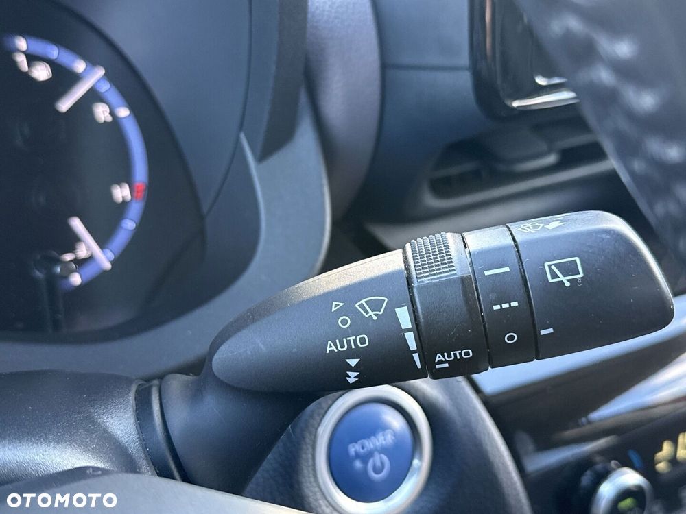 Toyota Yaris Cross - 18