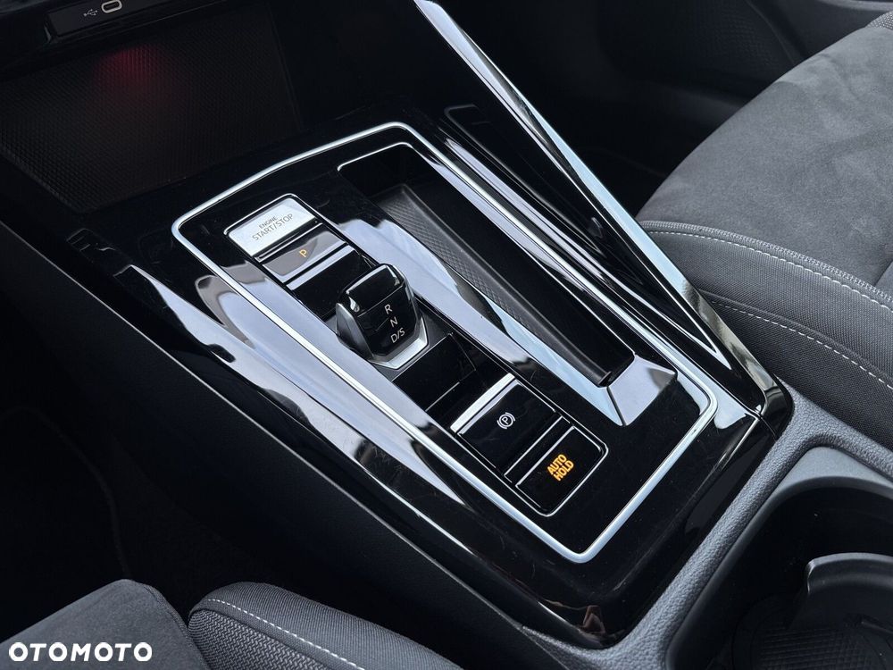 Volkswagen Golf - 18