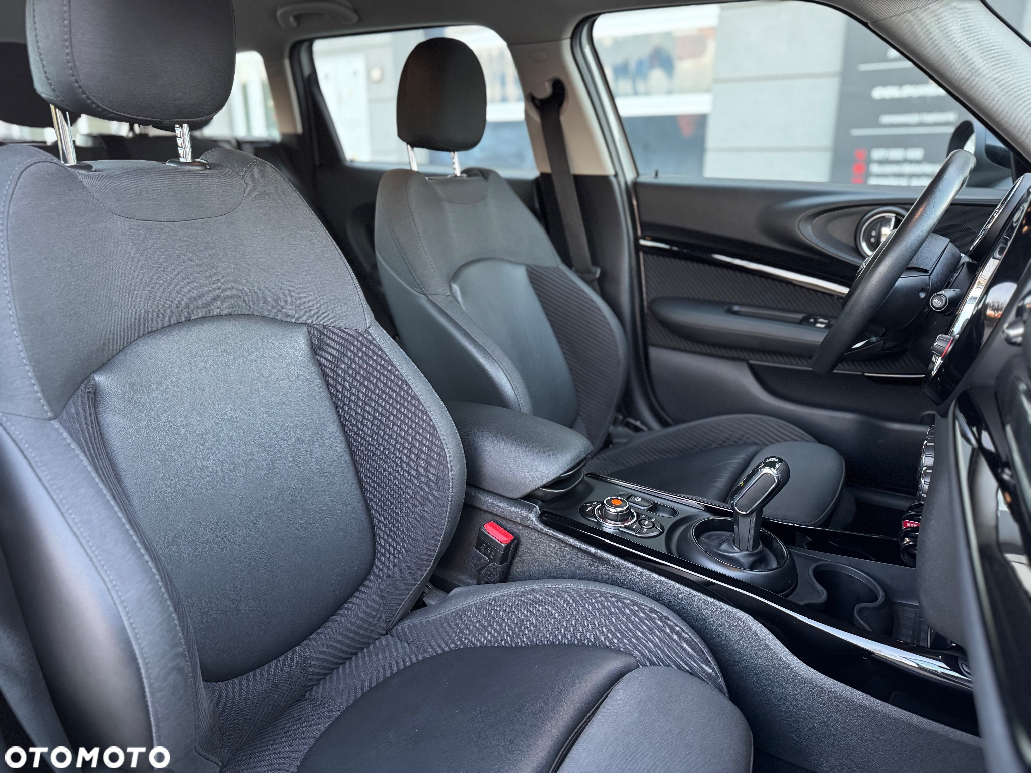 MINI Clubman Cooper Essential Trim - 21