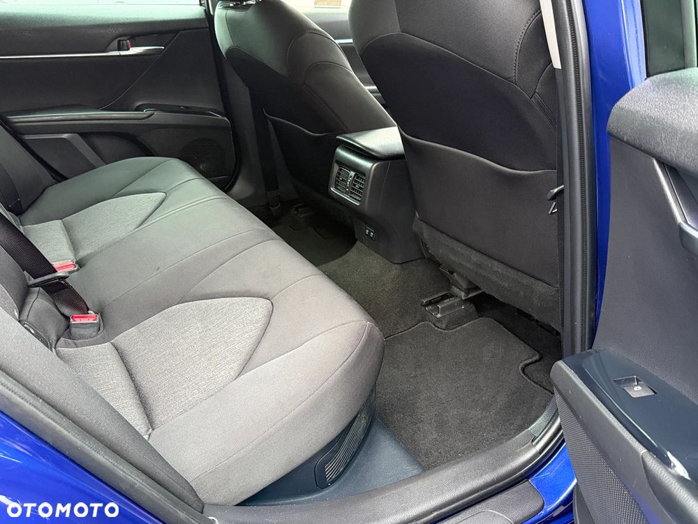 Toyota Camry 2.5 Hybrid Comfort CVT - 10
