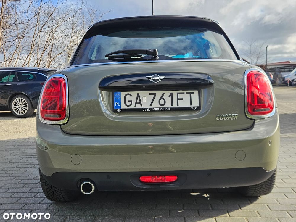 MINI Cooper Standard - 5