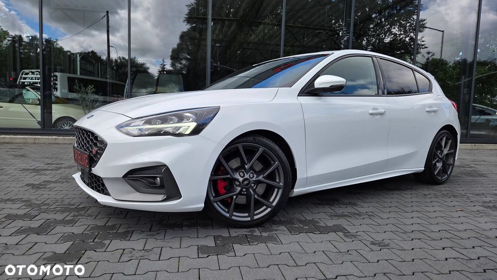 Ford Focus - 34