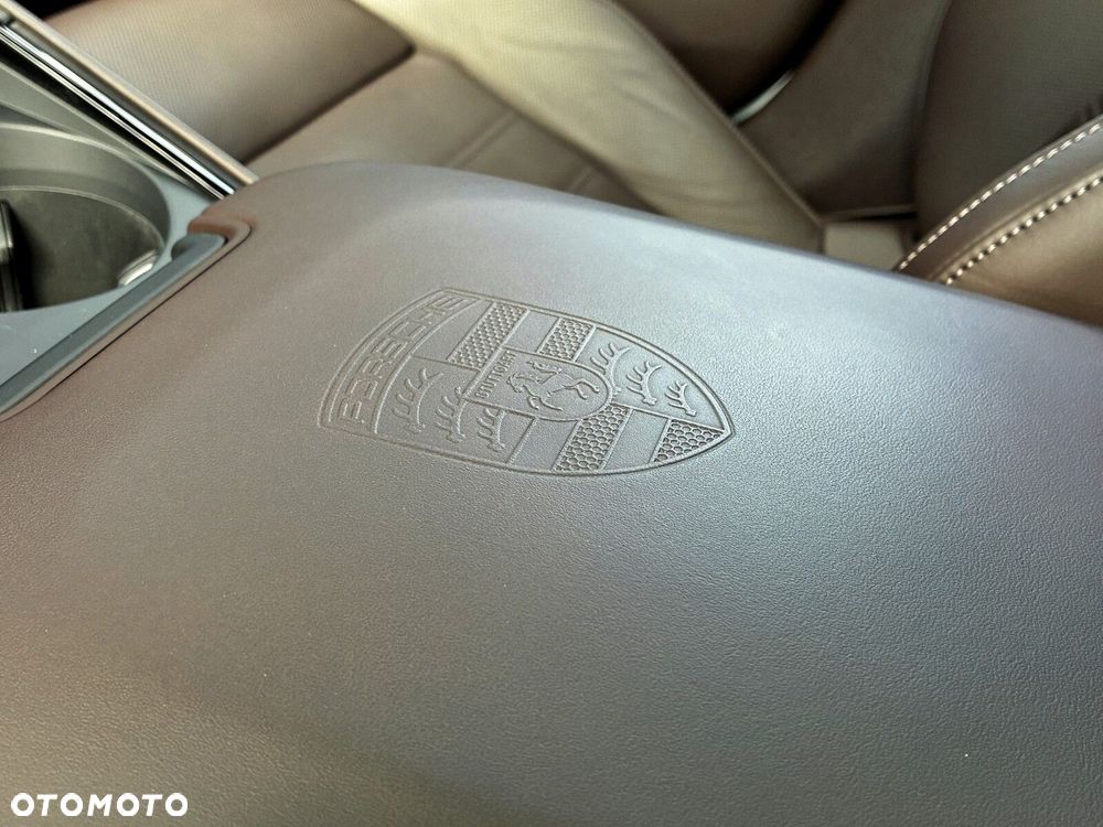 Porsche Panamera - 31