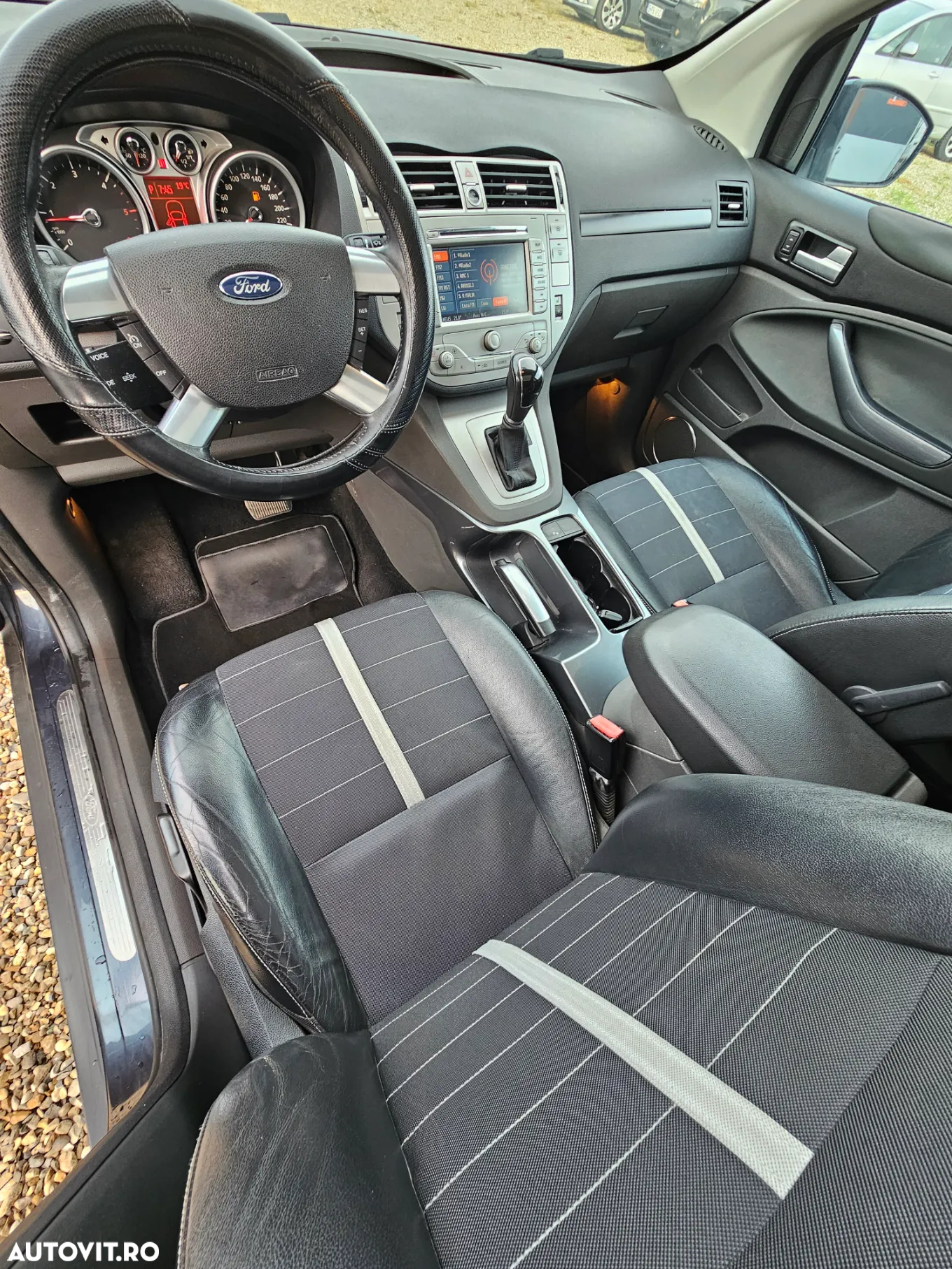 Ford Kuga 2.0 TDCi 4x4 Aut. Titanium - 6