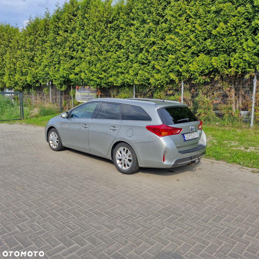 Toyota Auris - 4