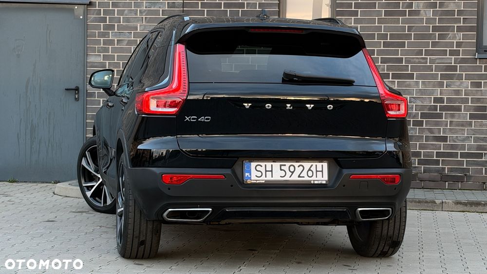 Volvo XC 40 D4 AWD Geartronic R-Design - 18
