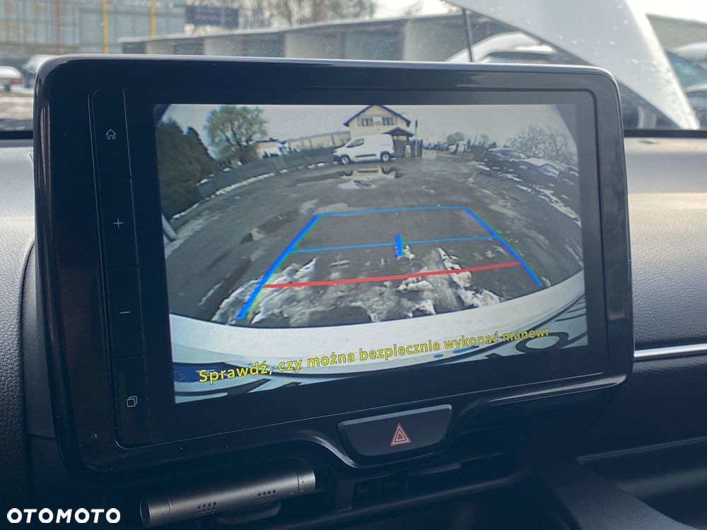 Toyota Yaris Hybrid 1.5 Style - 29