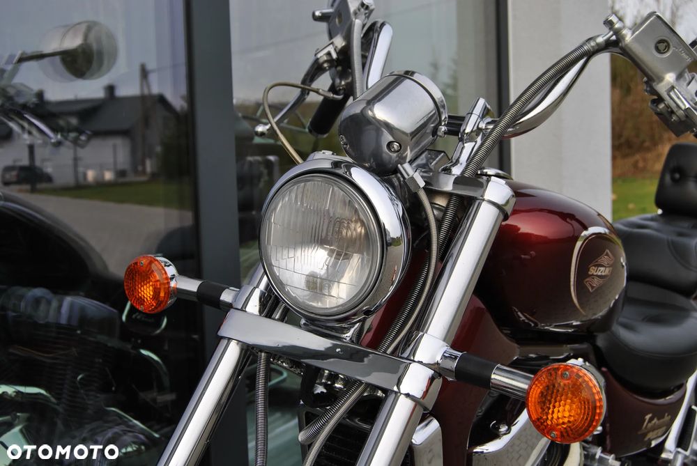 Suzuki Intruder - 39