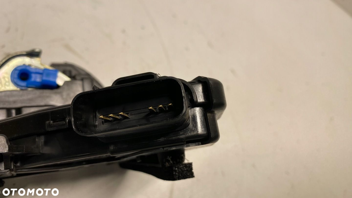 KIA NIRO ZAMEK DRZWI PRAWY TYŁ TYLNY 6 PIN 17-21 - 5