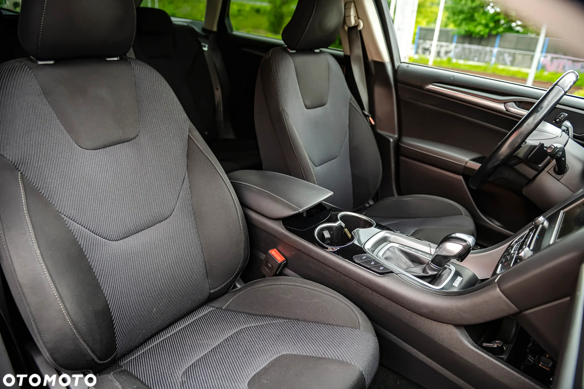 Ford Mondeo 2.0 TDCi Titanium PowerShift - 12