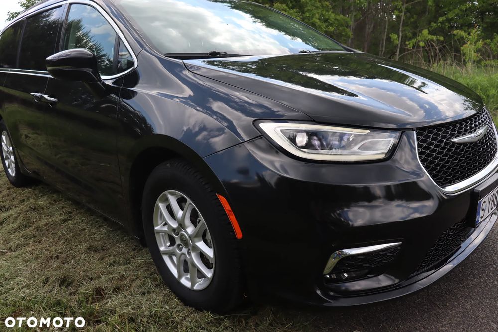 Chrysler Pacifica - 3