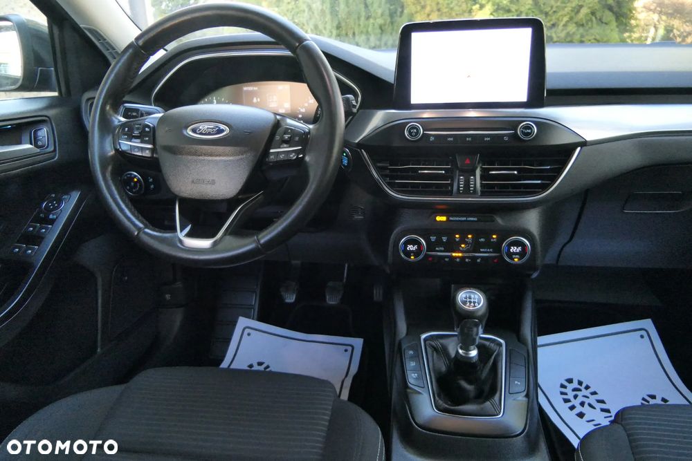 Ford Focus 1.5 EcoBlue STart-Stopp-System TITANIUM - 2