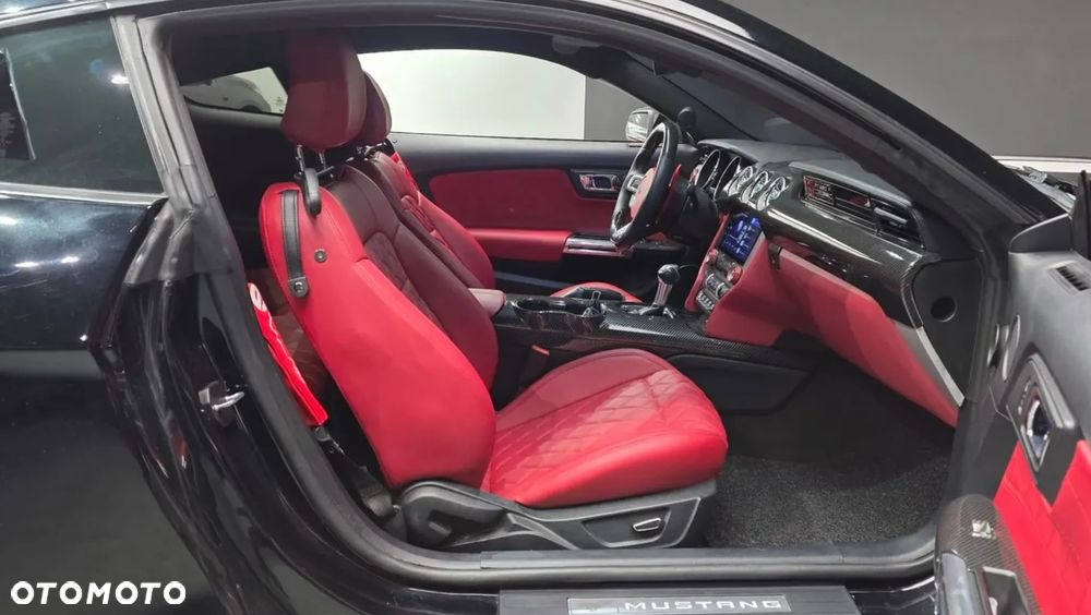 Ford Mustang 5.0 V8 GT - 13