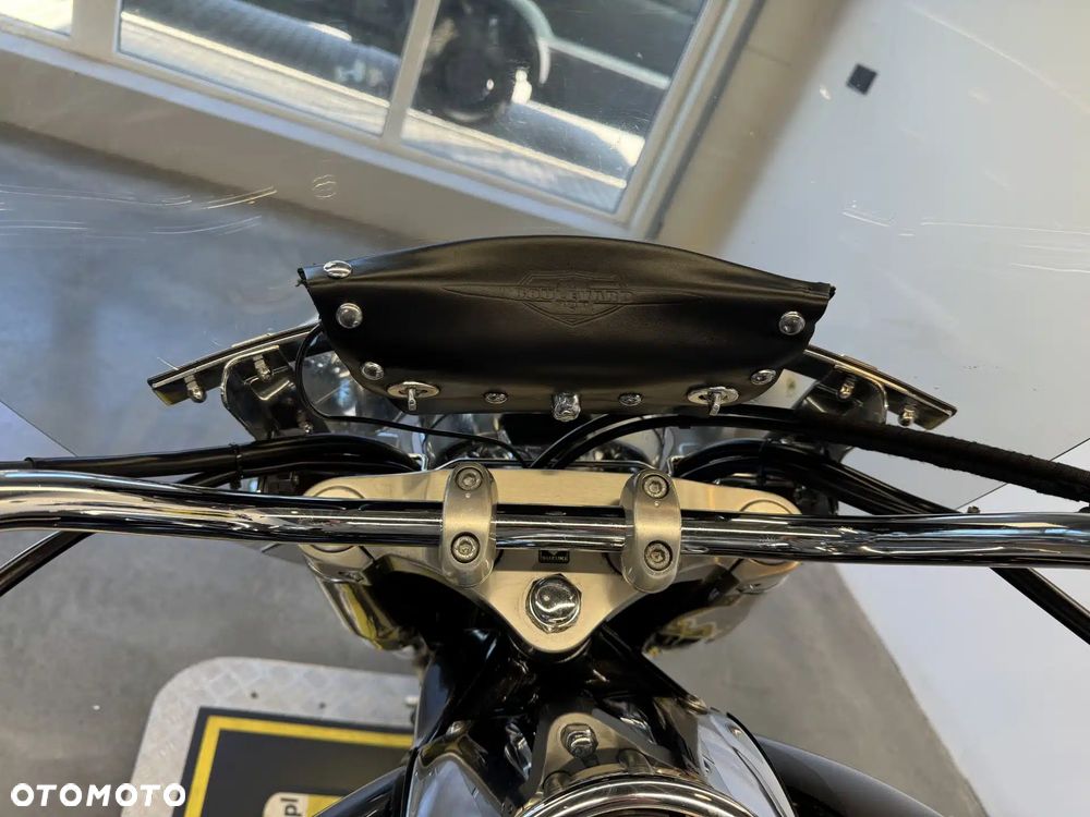 Suzuki VL 1500 Intruder LC - Boulevard C90 - 30