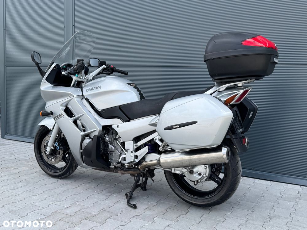 Yamaha FJR - 9