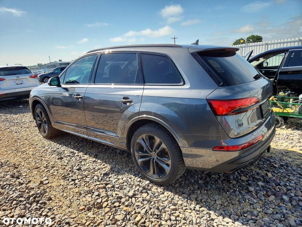 Audi Q7 - 3