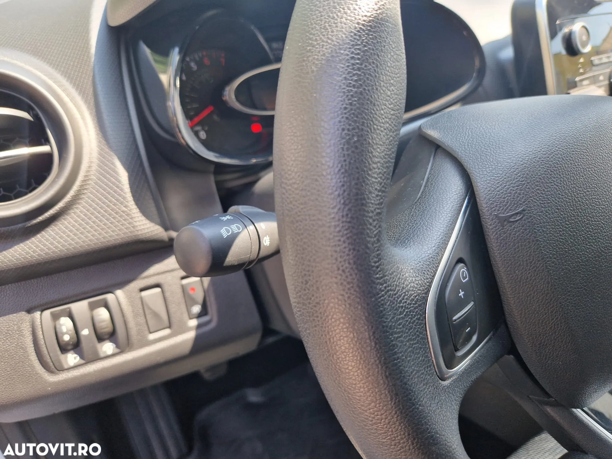 Renault Clio V 1.0 TCe Life - 12