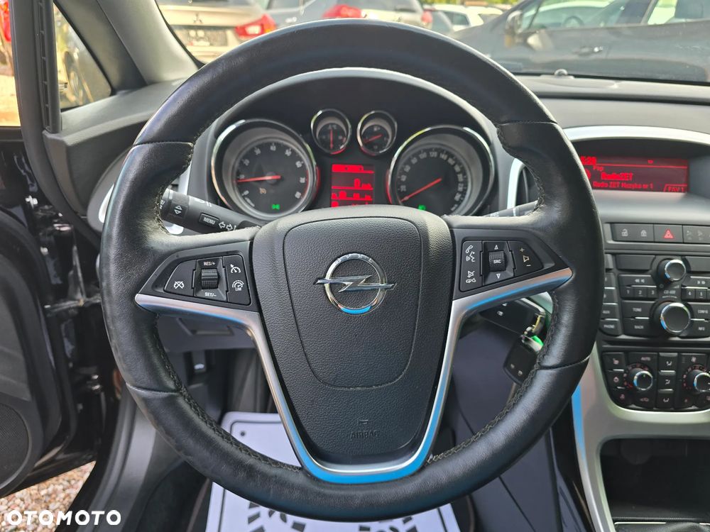 Opel Astra 1.4 Turbo Style - 26