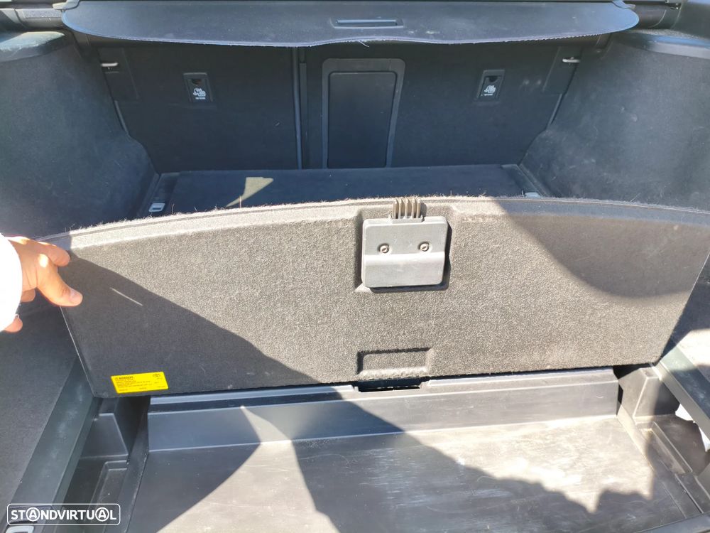 Toyota Avensis SW 2.0 D-4D Luxury+GPS - 12