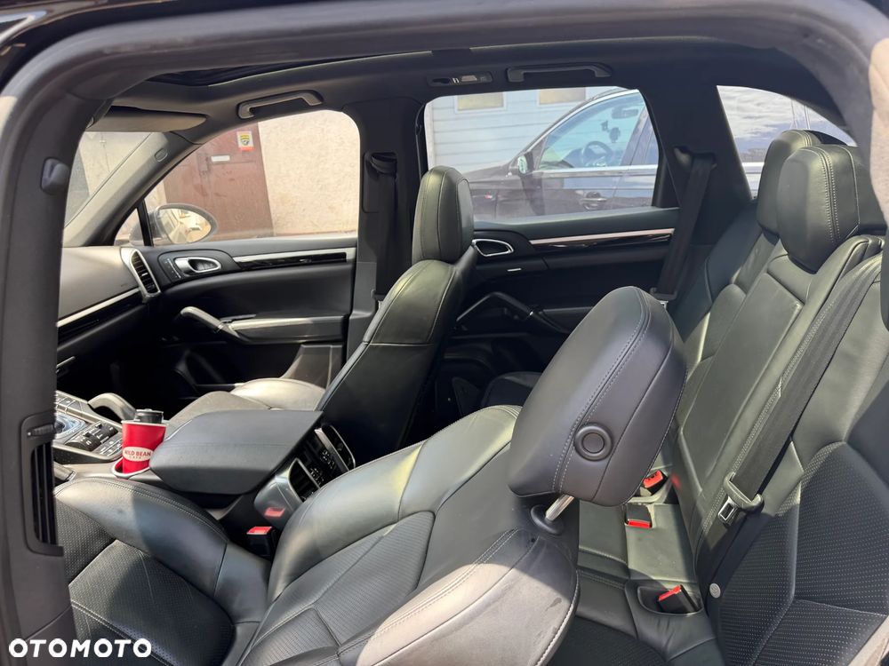 Porsche Cayenne S Diesel - 16