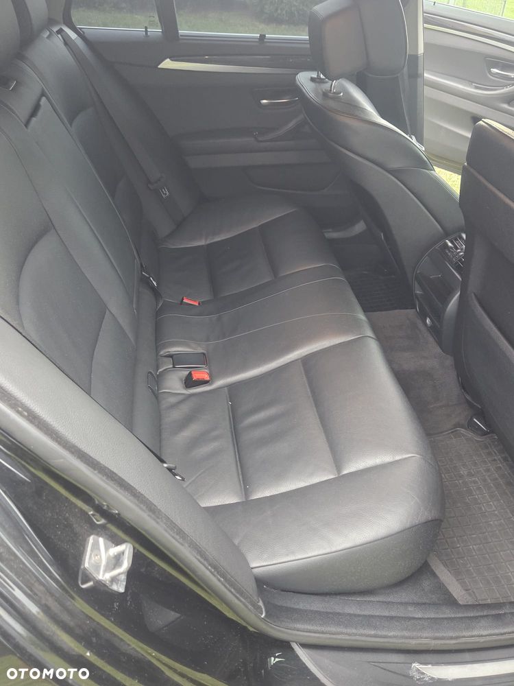 BMW Seria 5 520d xDrive - 18