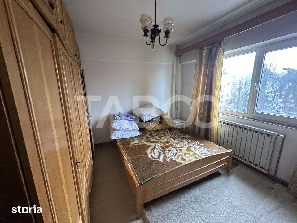 Apartament de inchiriat 2 camere decomandat etaj 3 mobilat utilat — fotografia 3