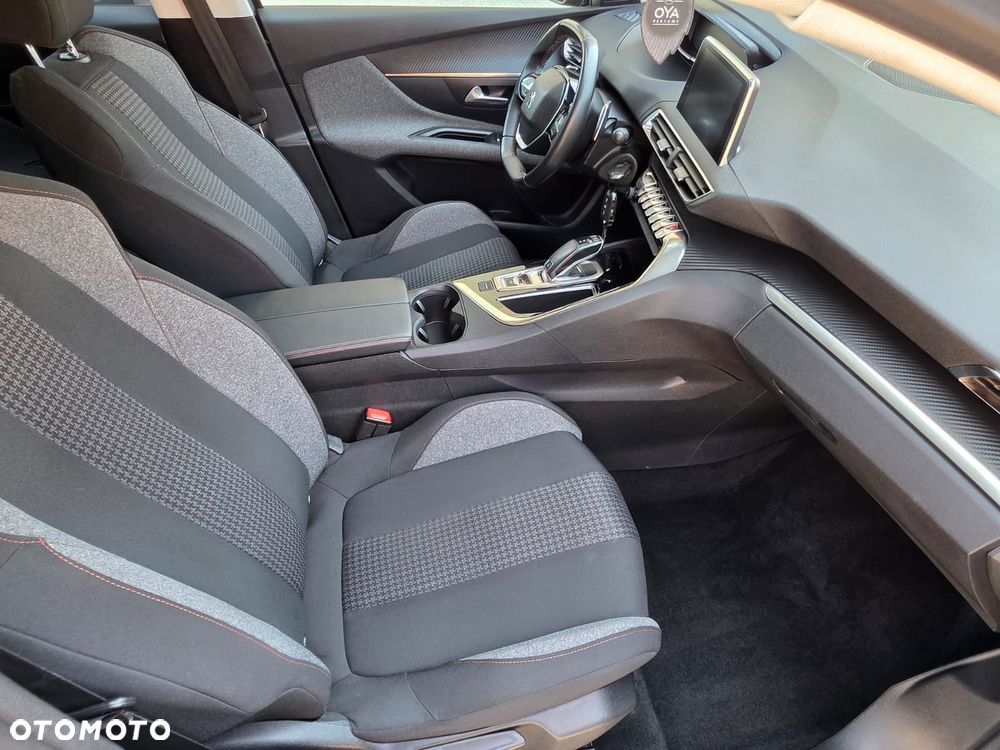 Peugeot 3008 - 13