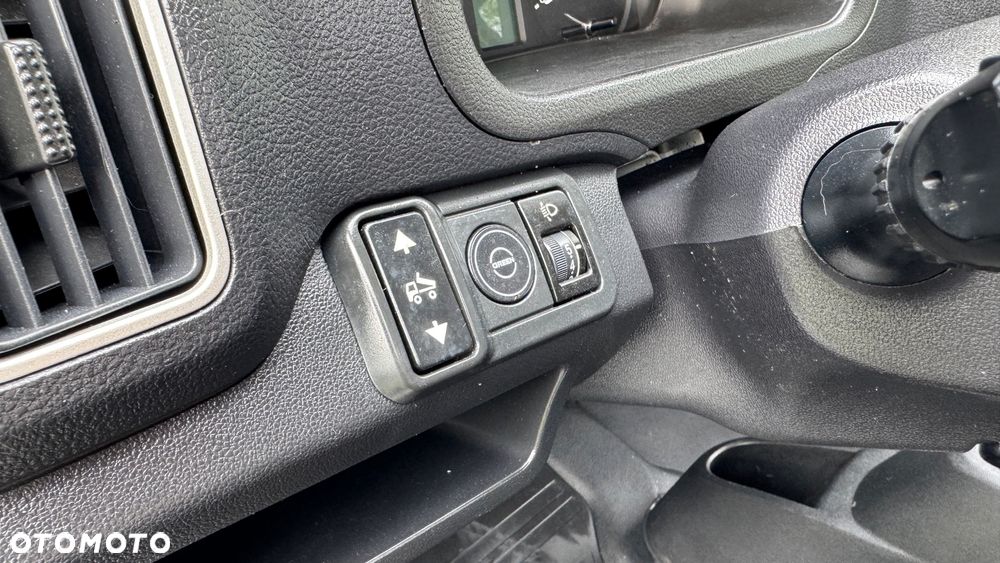 Iveco PORTER, Salon Polska, wywrotka, Benz+LPG, podwójne koła, JAK NOWY! - 14
