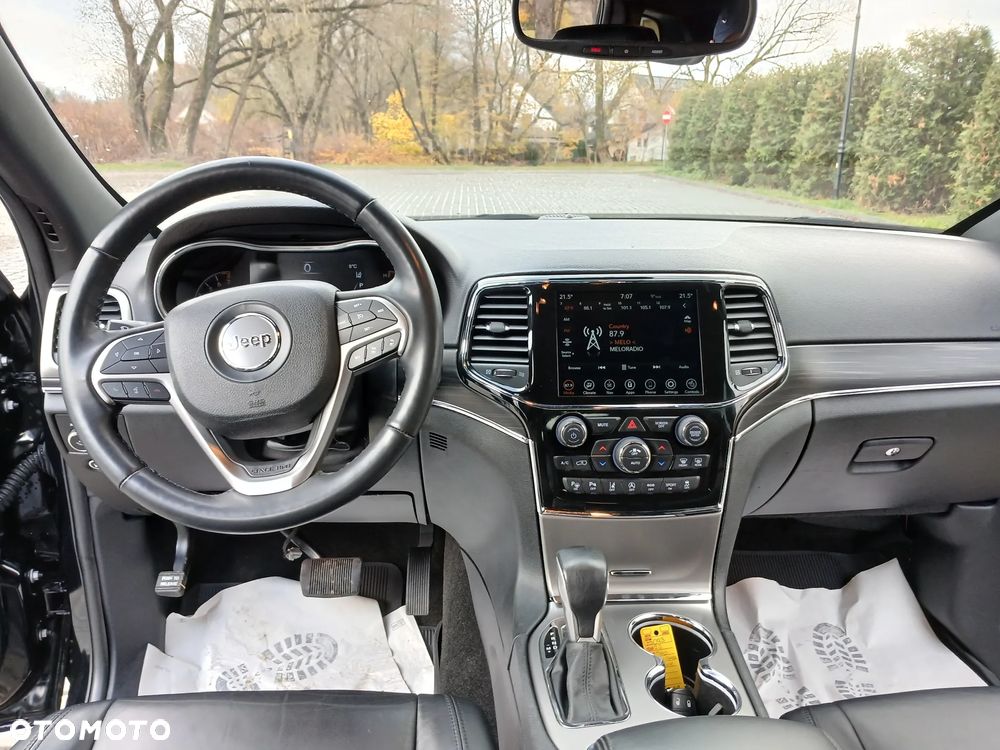 Jeep Grand Cherokee - 9
