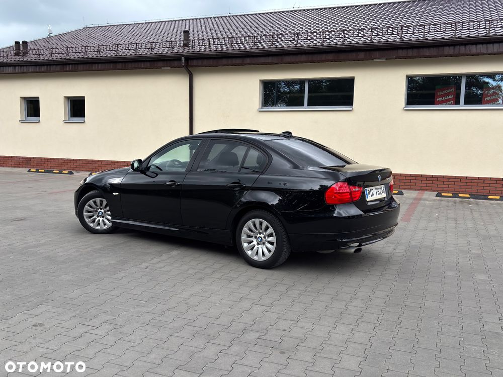 BMW Seria 3 320i - 20