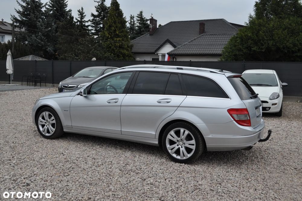 Mercedes-Benz Klasa C 180 CGI Automatik BlueEFFICIENCY Avantgarde - 10